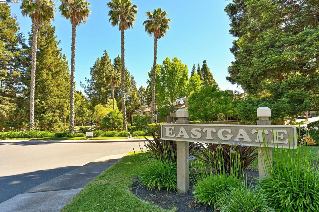 EAST GATE - Residential