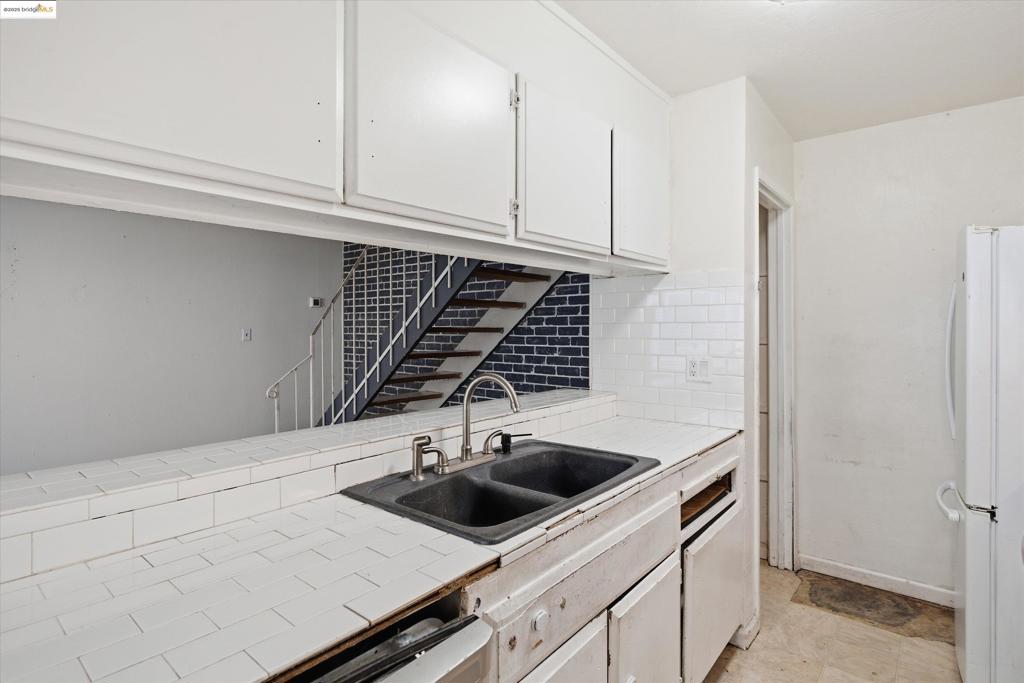 CONTRA LOMA - Residential