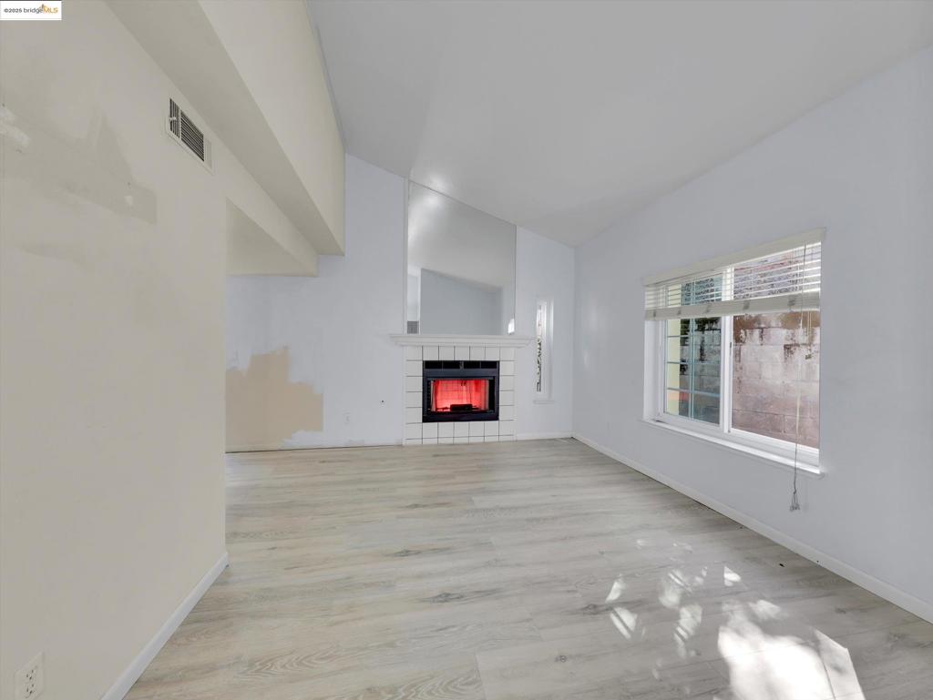 PLEASANTON - Residential