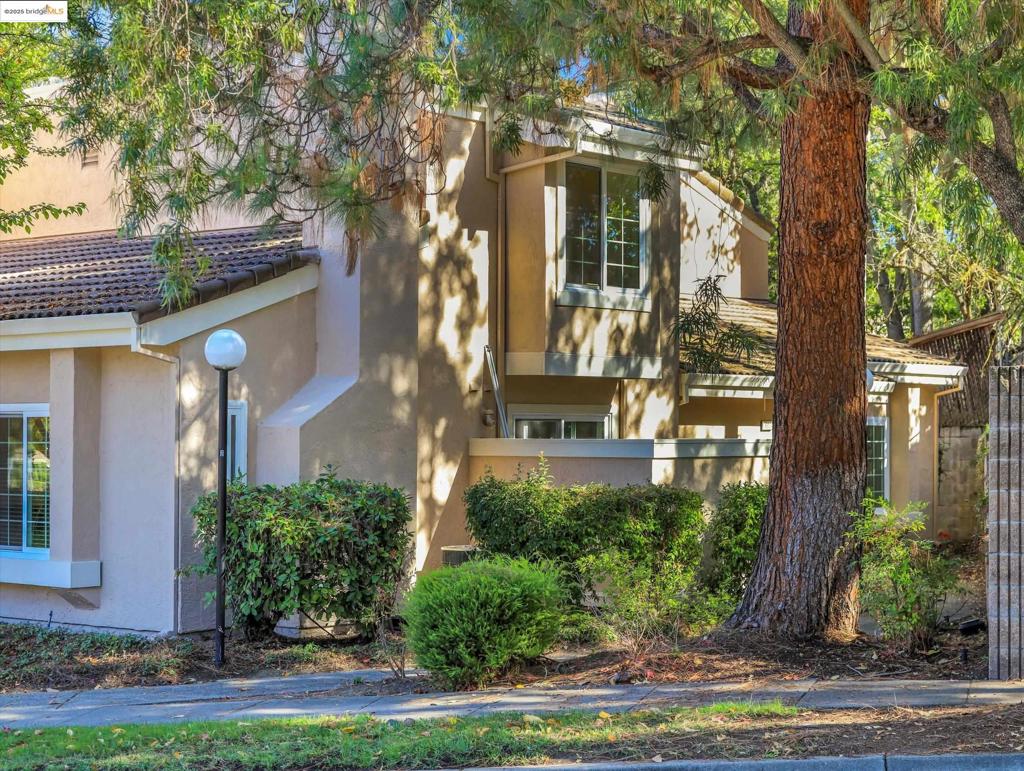 PLEASANTON - Residential