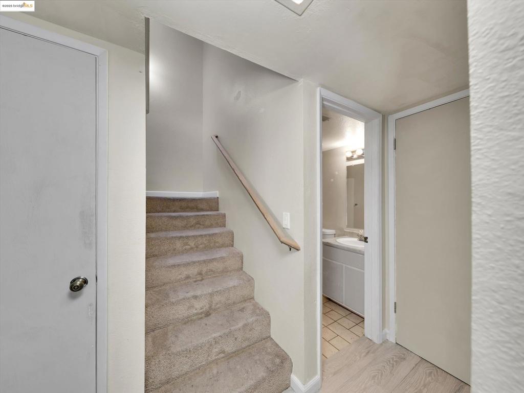 PLEASANTON - Residential