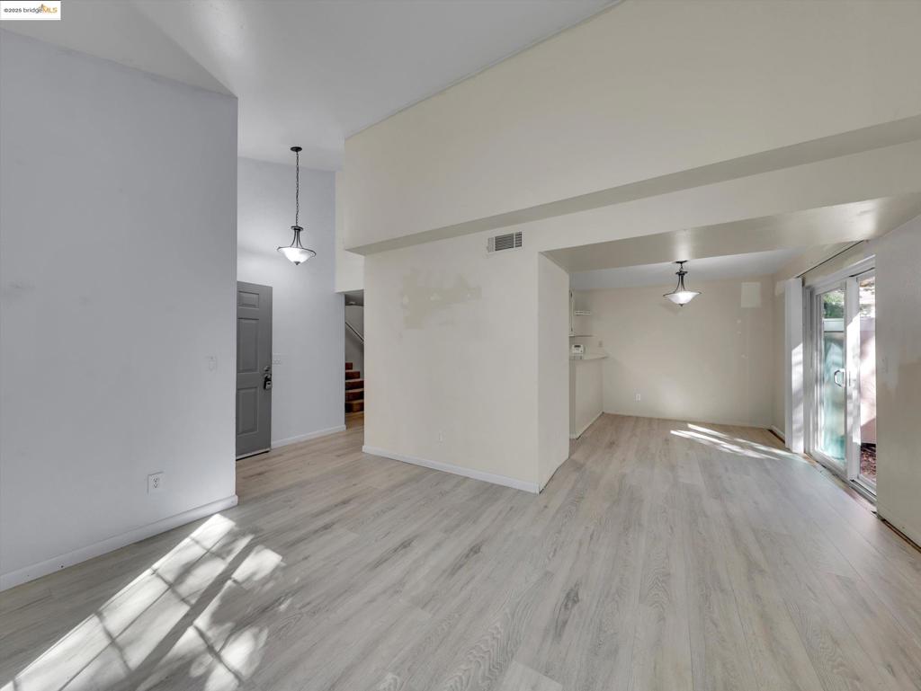 PLEASANTON - Residential