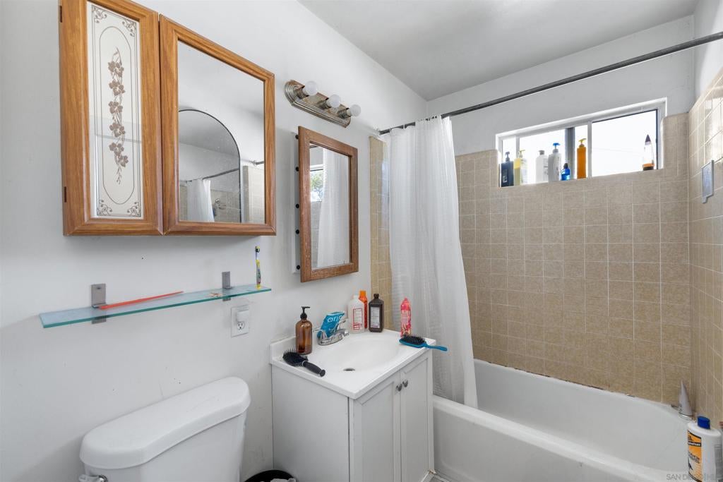 7207 Berkeley Dr.