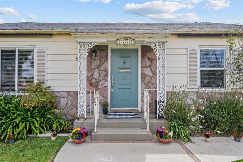 2218 Ximeno Avenue