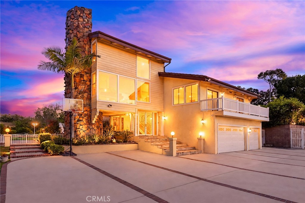 2216 Turnbull Canyon