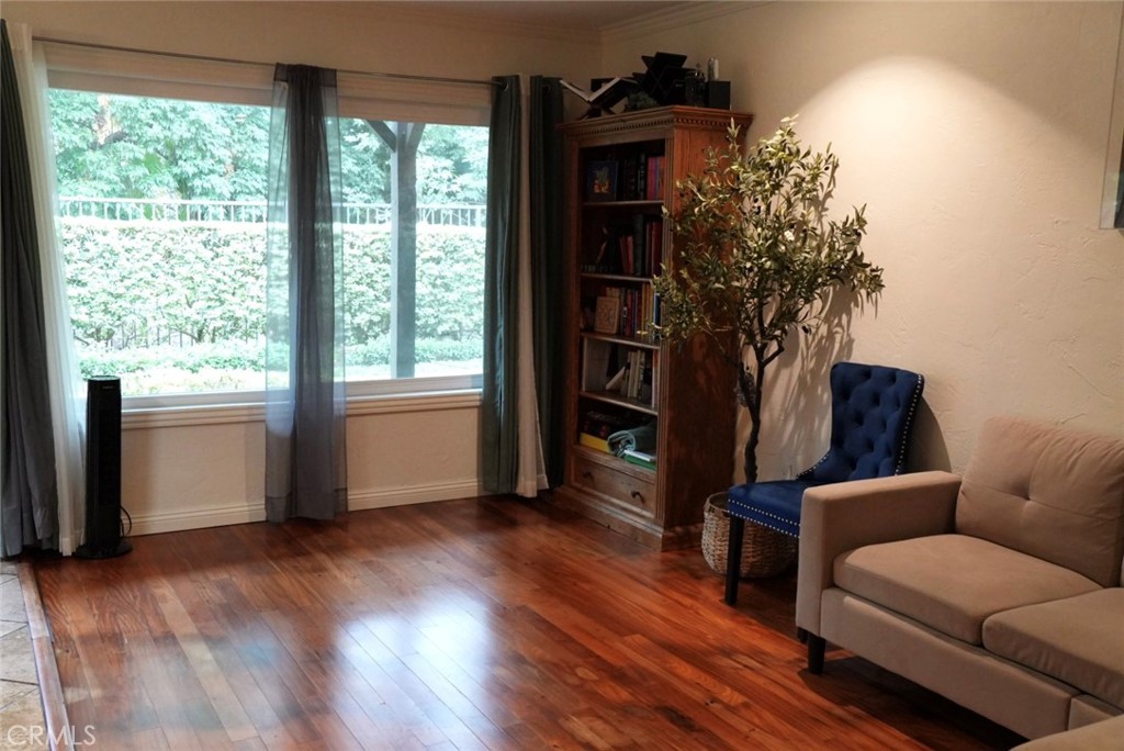 1480 W Lambert 297