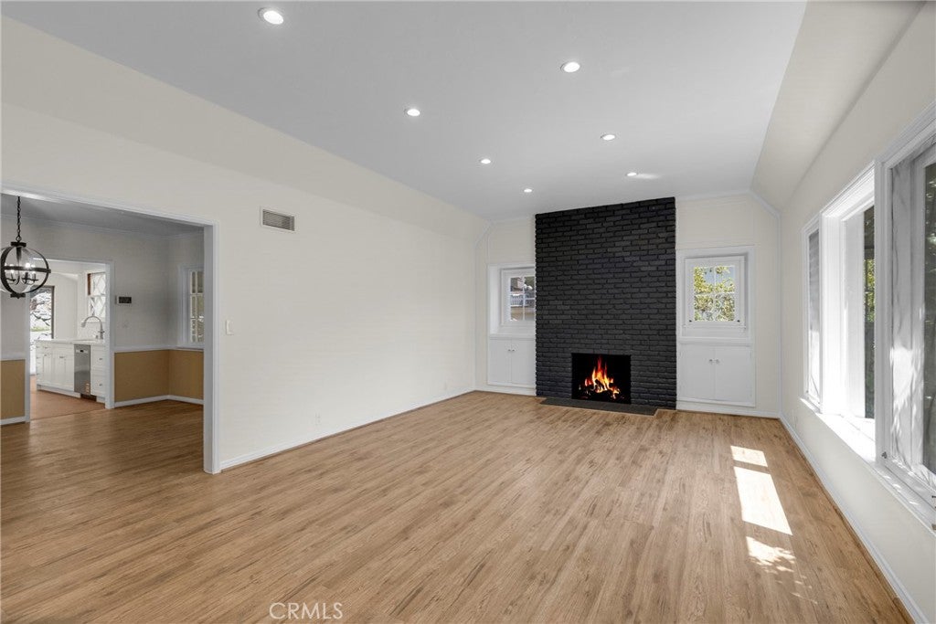 2151 N Altadena DR, Altadena CA 91001