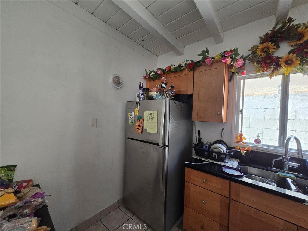 4733 W 159th
