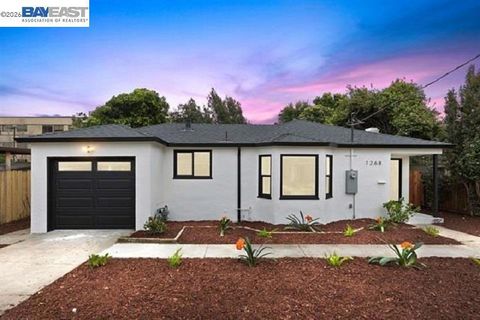 Photo of 1268 136Th Ave Ave, San Leandro, CA 94578 (MLS # 41130734)
