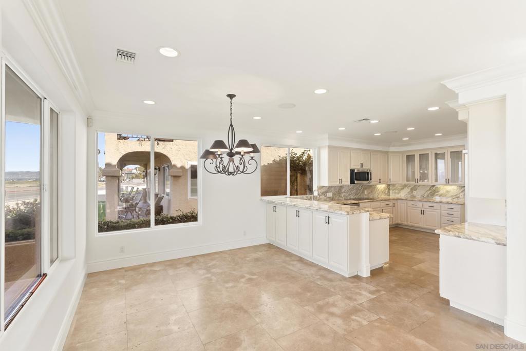 1171 Sunset Cliffs Blvd