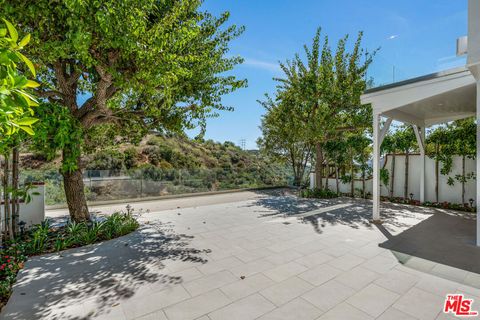 Tiny photo for 2205 Canyonback Road, Los Angeles, CA 90049 (MLS # 25590893)