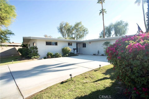 Photo of 43815 Marigold DR, Palm Desert, CA 92260 (MLS # SR26173282)