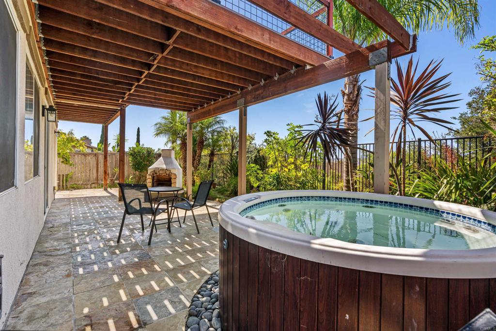 5276 Willow Walk