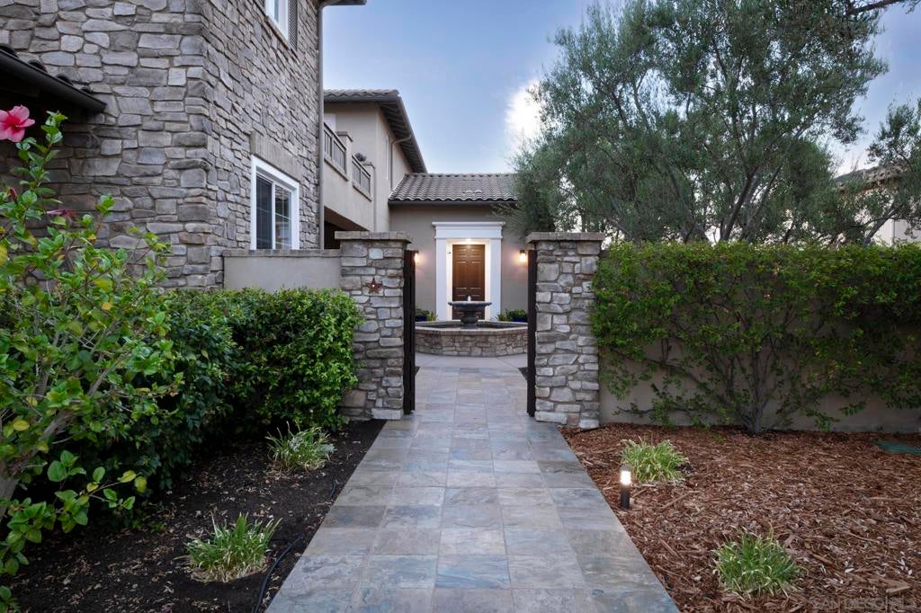 15238 Maple Grove Lane