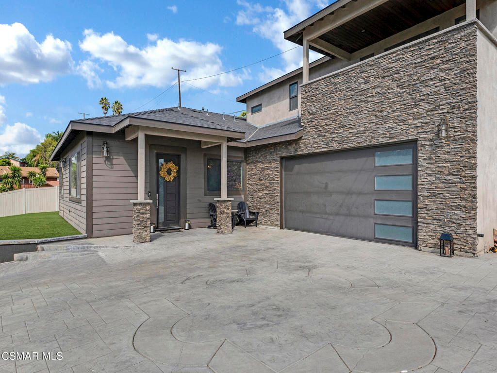 Photo of 391 Grandview Circle, Camarillo, CA 93010 (MLS # 226000277)