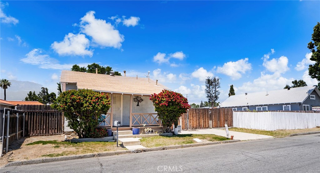 9648 Estacia Court