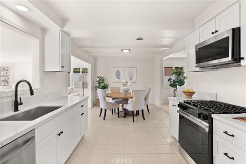 2902 w raymar street santa ana ca 92704