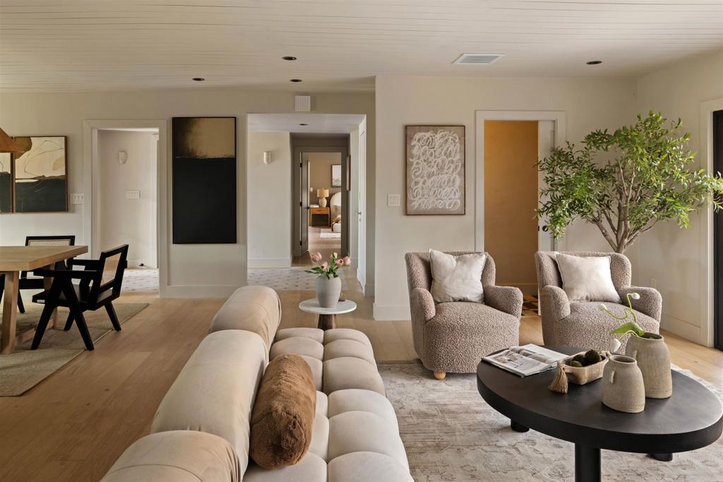 2206 Francisco Dr