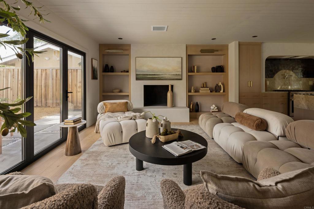 2206 Francisco Dr