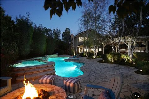 24751 Calle Largo Calabasas CA 91302