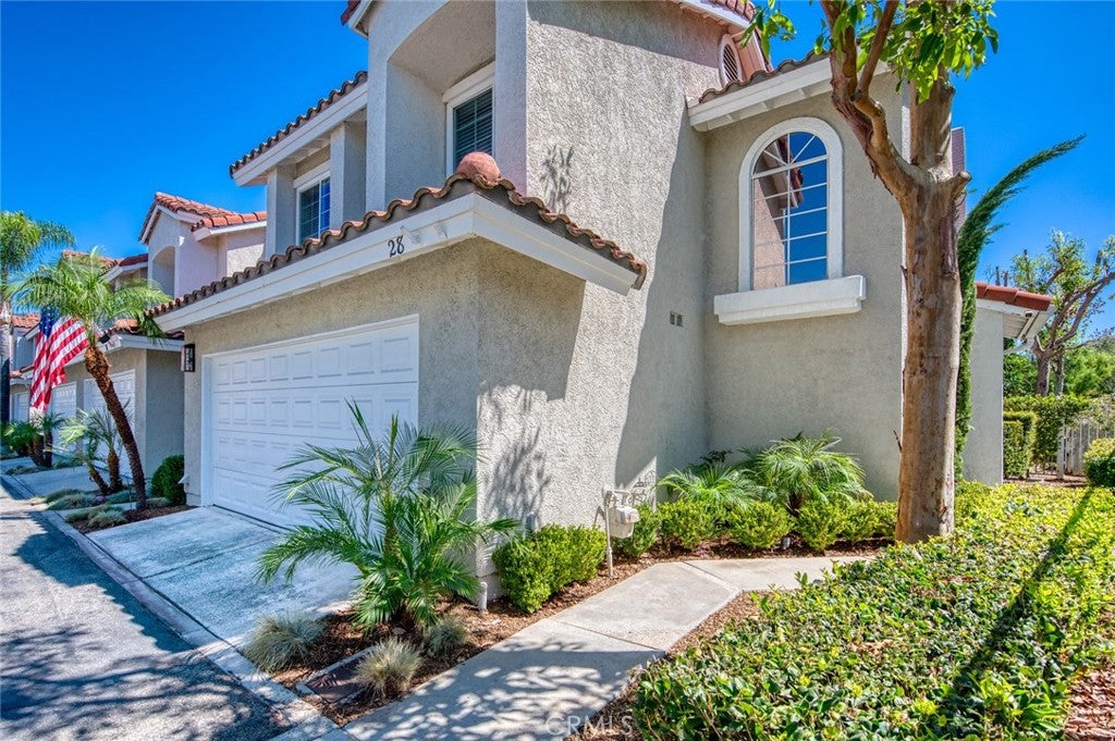 28 Wild Horse Loop