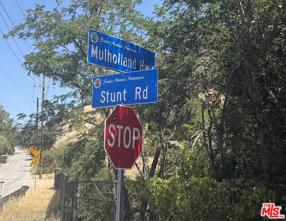 2116 Stunt Road