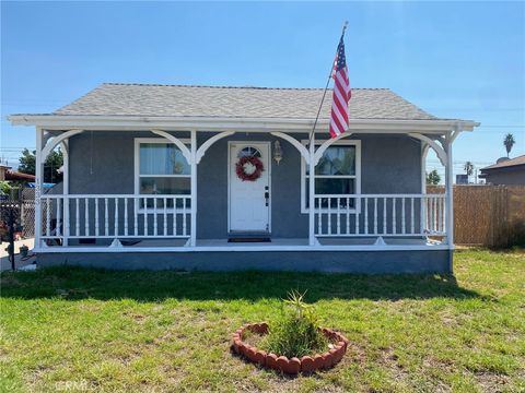 Photo of 1333 Windsor Drive, San Bernardino, CA 92404 (MLS # CV25159476)