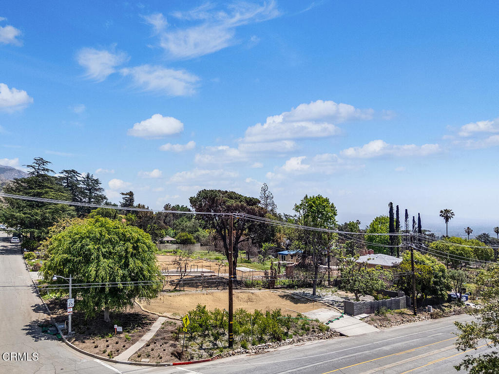 900 e mount curve ave