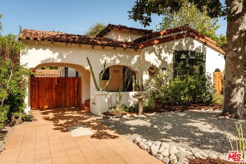 2621 E Glenoaks Boulevard Glendale CA 91206