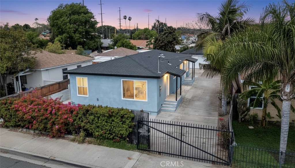 2417 W Stanford