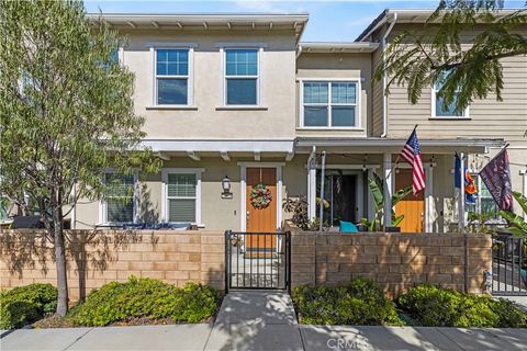 Photo of 22838 Concord Dr #80, Saugus, CA 91350 (MLS # SR26039621)
