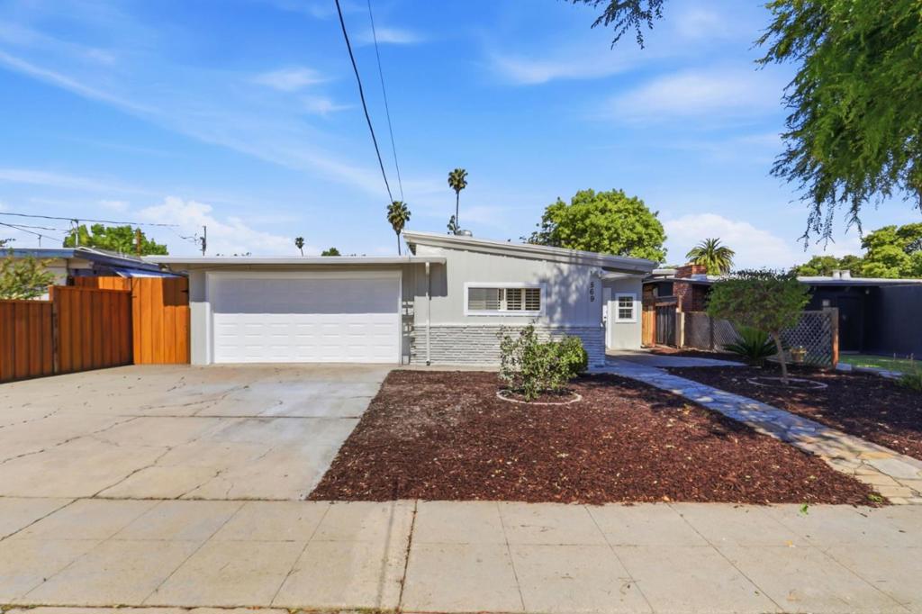 569 Maple Avenue