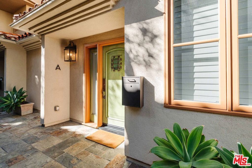 Photo of 812 Euclid Street #A, Santa Monica, CA 90403 (MLS # 26650421)
