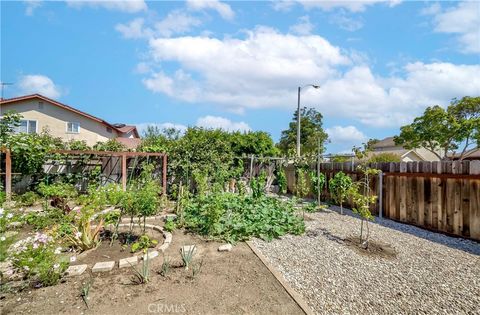 Tiny photo for 2401 El Portal Way, Oxnard, CA 93035 (MLS # SR25198673)