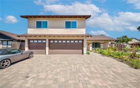 Tiny photo for 2401 El Portal Way, Oxnard, CA 93035 (MLS # SR25198673)