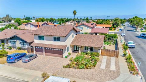 Photo of 2401 El Portal Way, Oxnard, CA 93035 (MLS # SR25198673)