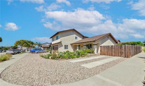 Tiny photo for 2401 El Portal Way, Oxnard, CA 93035 (MLS # SR25198673)