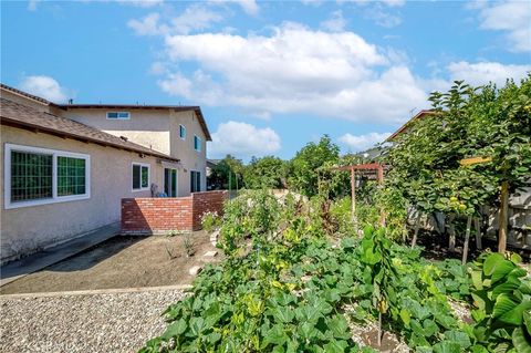 Tiny photo for 2401 El Portal Way, Oxnard, CA 93035 (MLS # SR25198673)