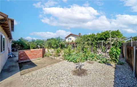 Tiny photo for 2401 El Portal Way, Oxnard, CA 93035 (MLS # SR25198673)