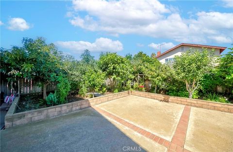 Tiny photo for 2401 El Portal Way, Oxnard, CA 93035 (MLS # SR25198673)