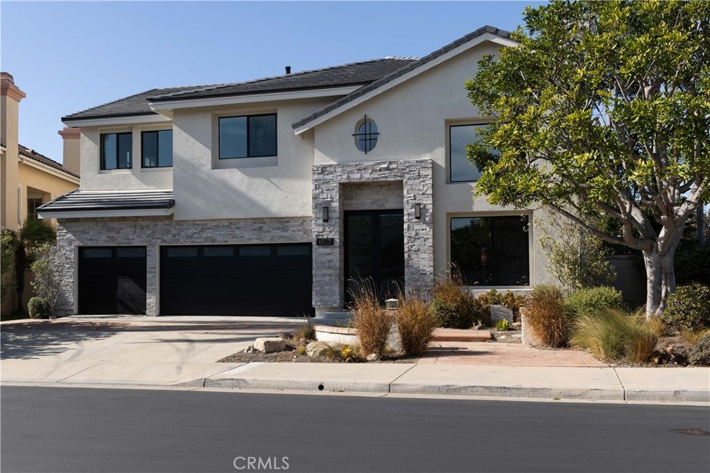 6523 Havenwood