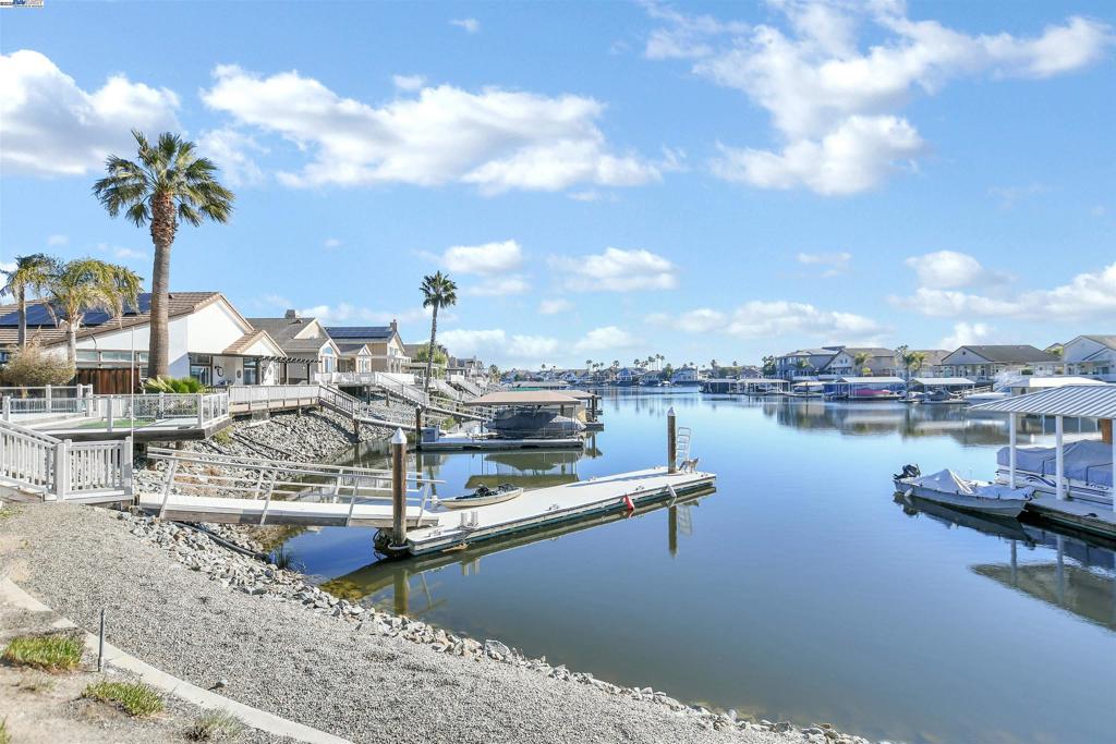 DELTA WATERFRONT ACCESS - Residential