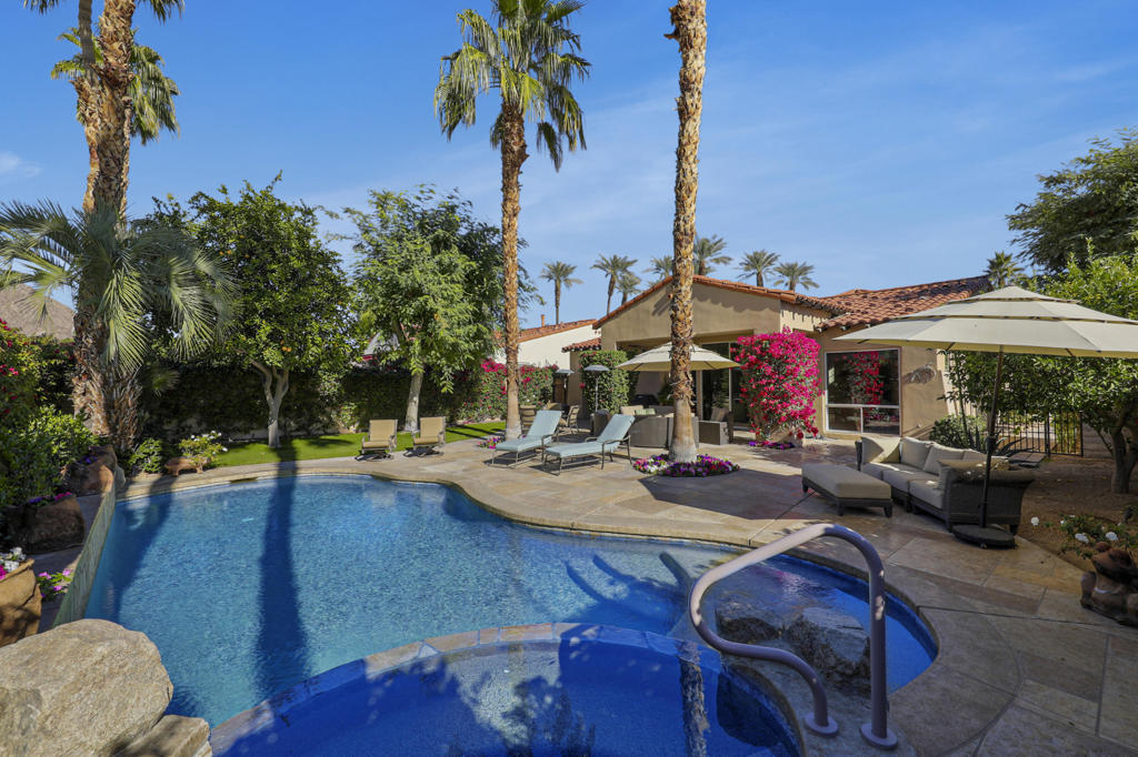 50115 Valencia Court