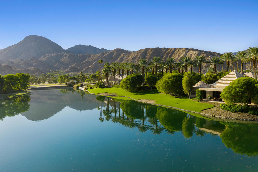 Vintage Country Club - Residential