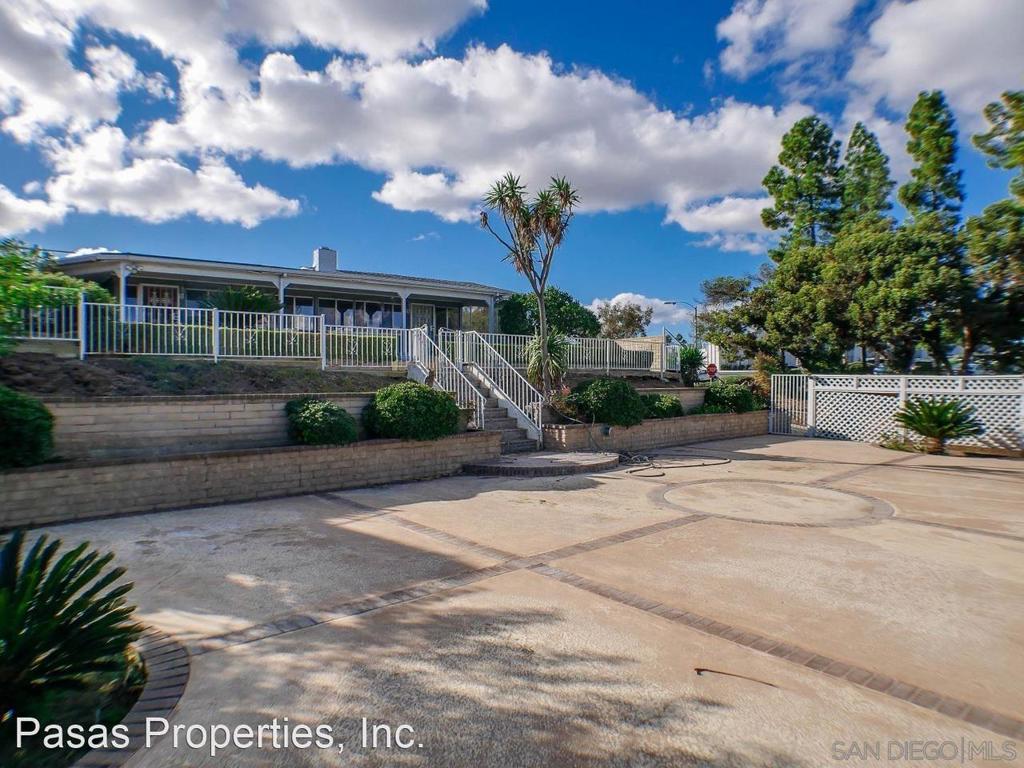 2841 Cowley Way