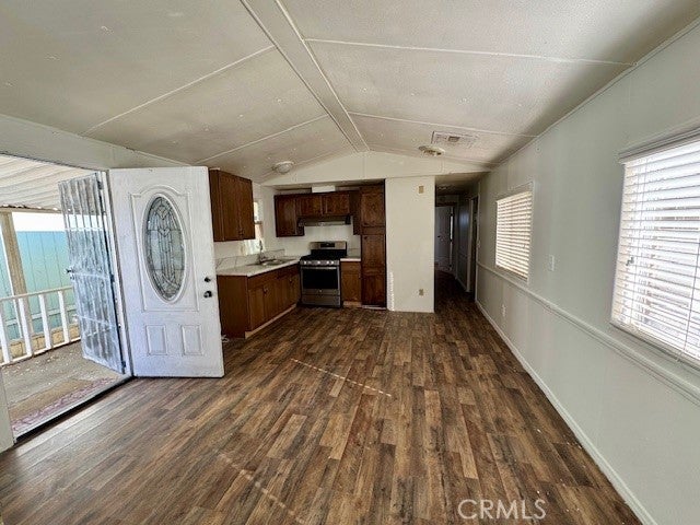 15798 Slover Ave SPC 30