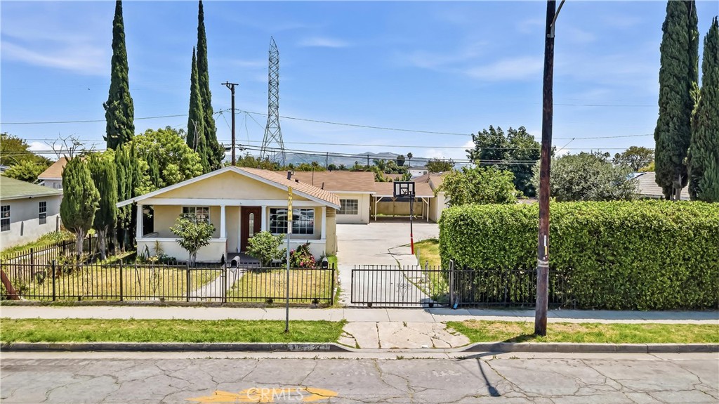 4748 Pine Street