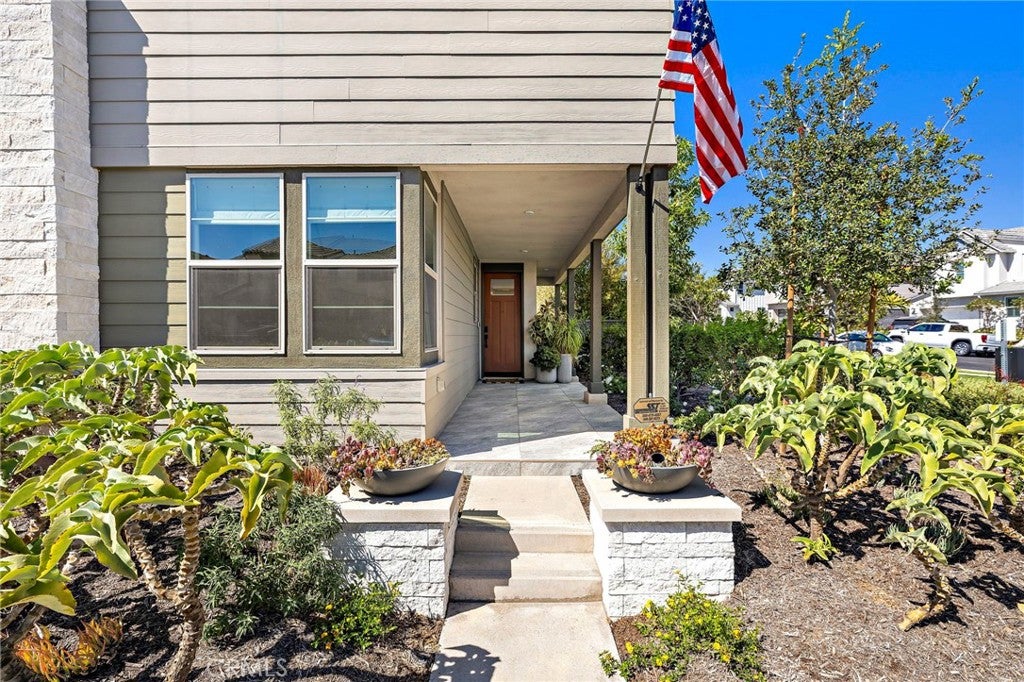 655 Leonard Drive 655 Leonard Drive