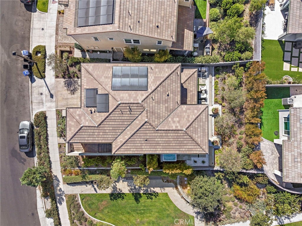 655 Leonard Drive 655 Leonard Drive