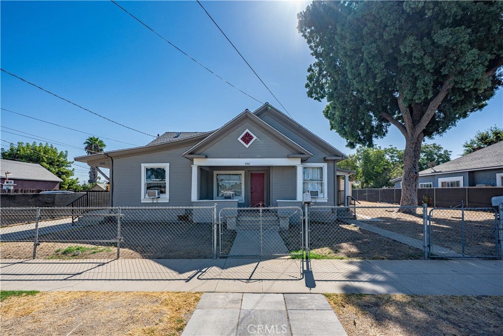 3342 Eucalyptus Avenue